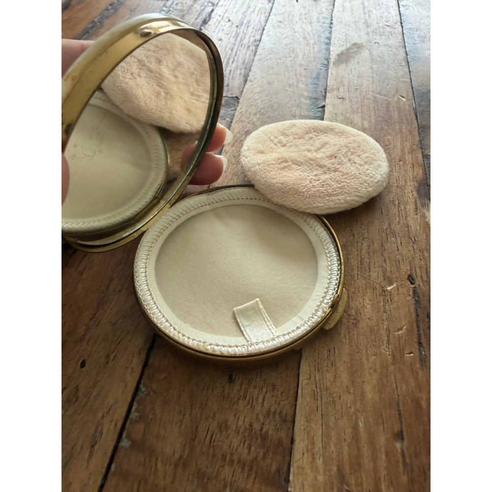 Women's vintage Gold and White mother of pearl Compact Mirror powder puff - Picture 4 of 7